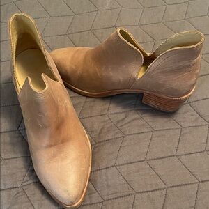 Nisolo Tan Ankle Boots Classic Chelsea Design